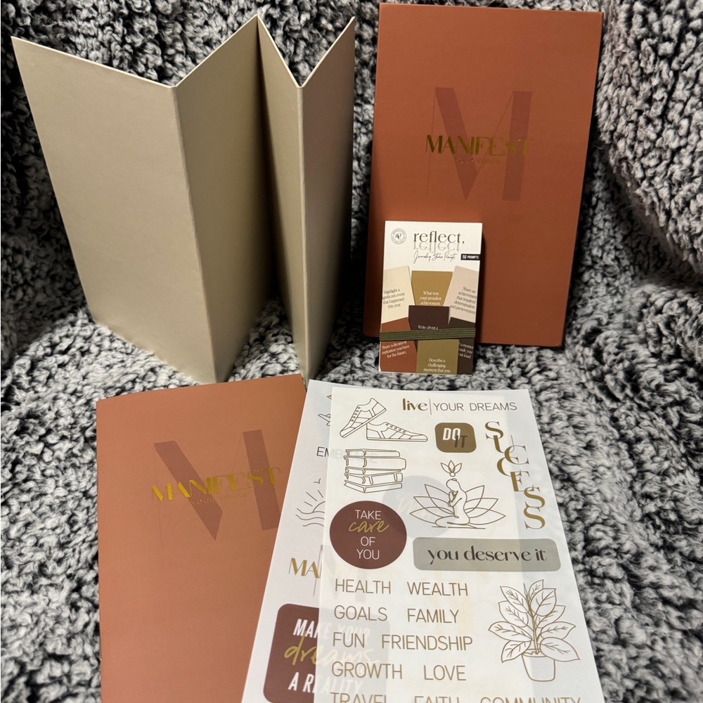 Manifest Brown and Cream Notebook Set